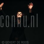 13-05-2002 Fay Claassen at studio in Amsterdam, by order of Stichting Jazz Impuls on behalf of CD Rhytms & Rhymes. 

[keywords]Posed, Half Length[/keywords]